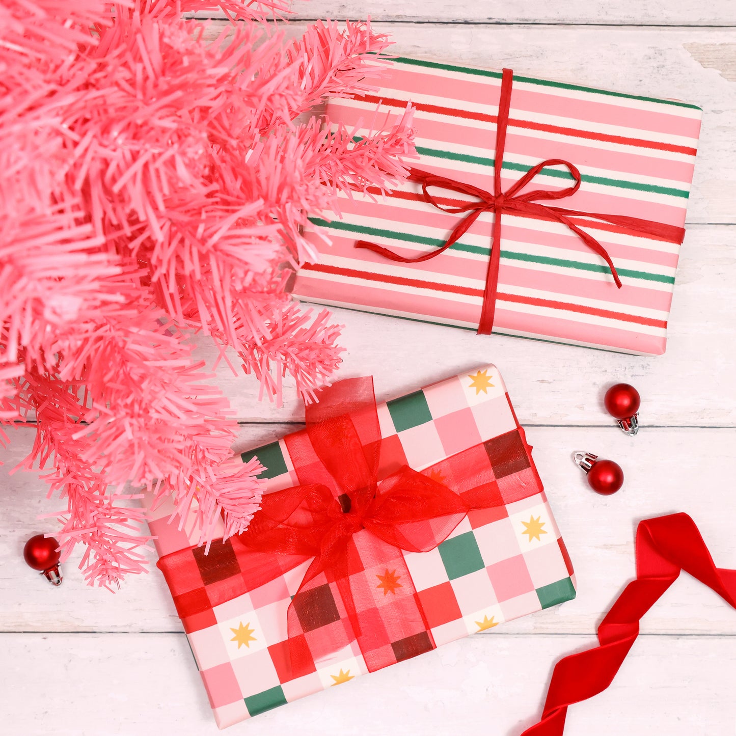 Christmas Gift Wrap - Grid