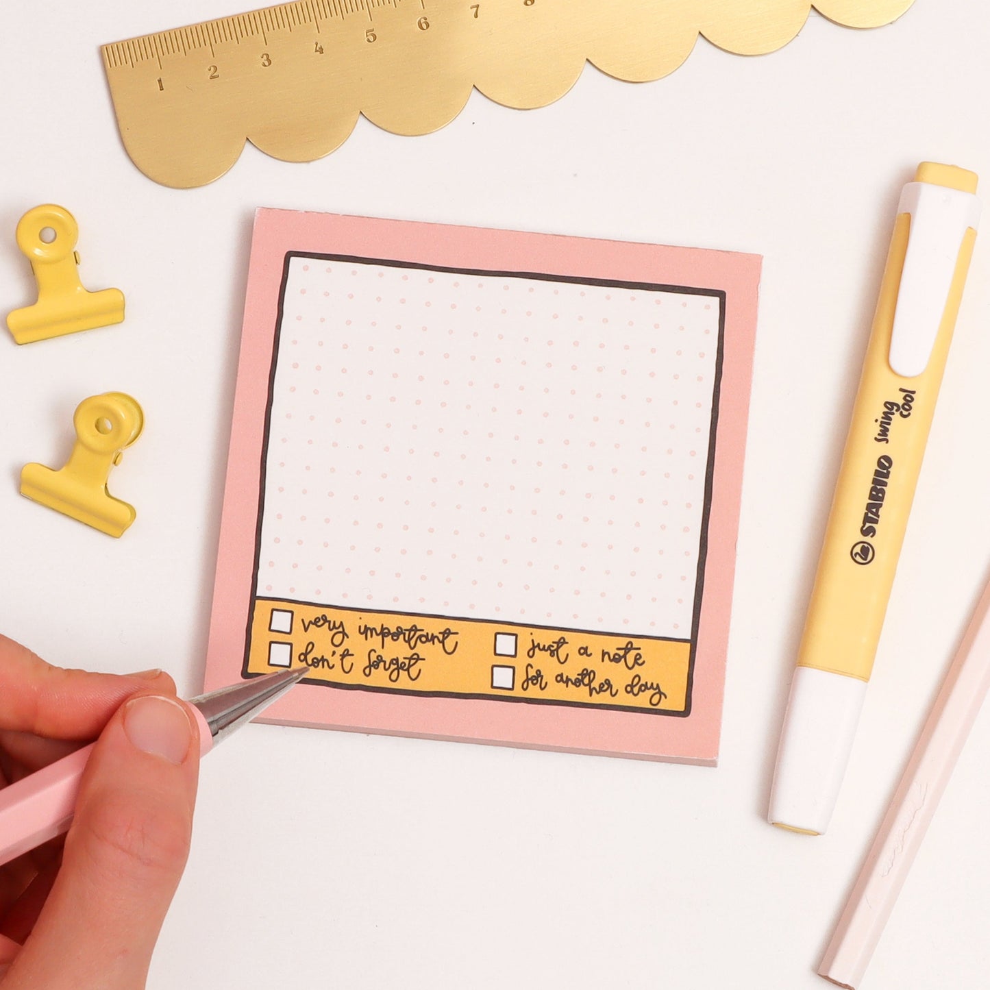 Memo Pad - Pink Dot Grid - Oh, Laura